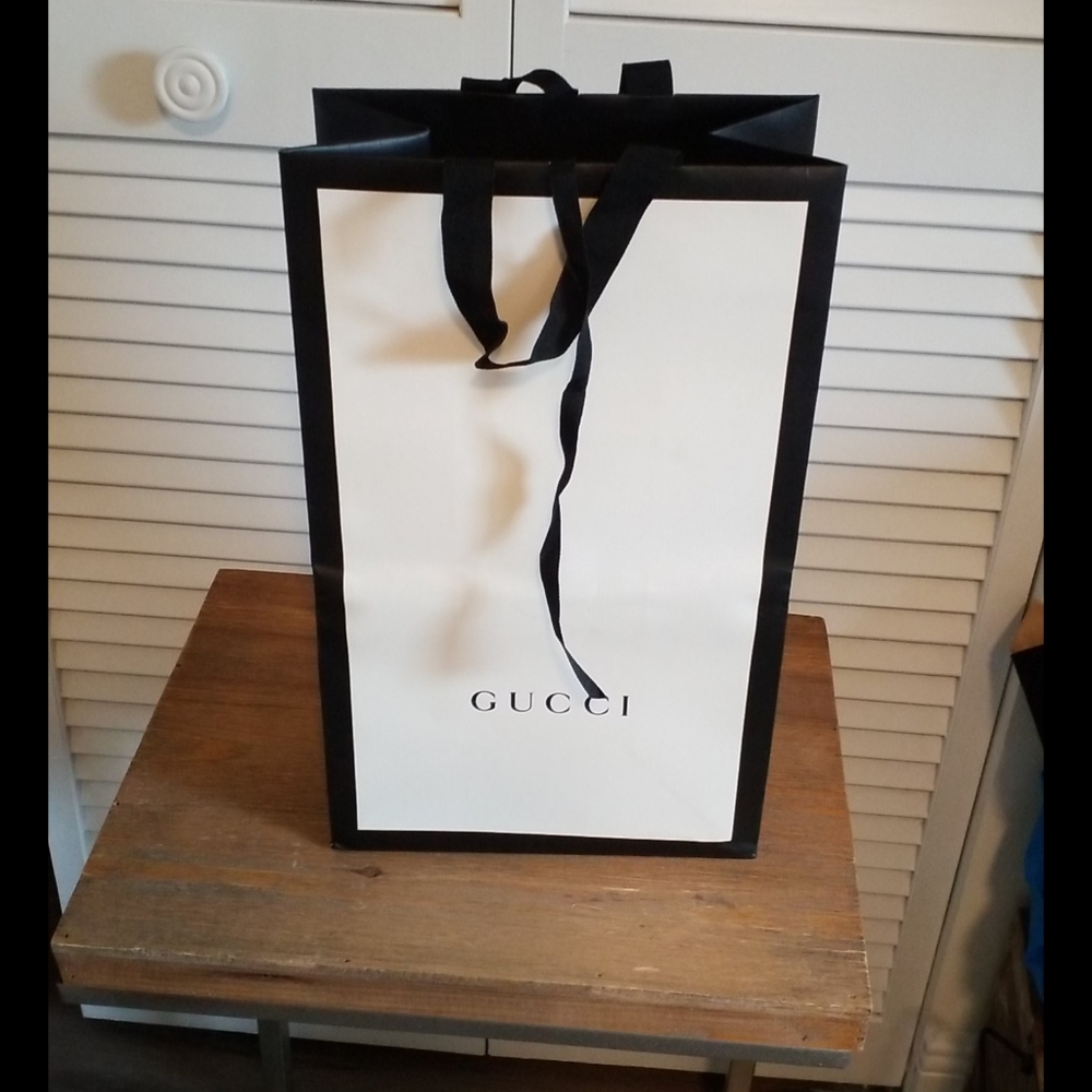 Gucci gift bag